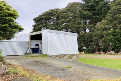 Photo of property in 61 Half Mile Road, Tuatapere, 9620