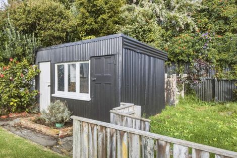Photo of property in 15 Taupata Street, Castlecliff, Whanganui, 4501
