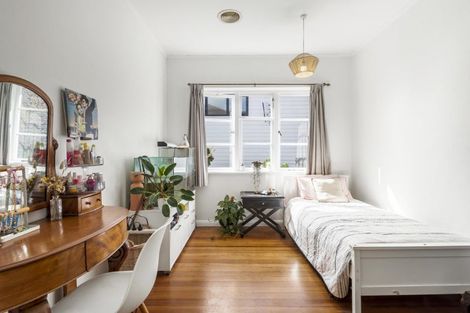 Photo of property in 16 Achilles Crescent, Narrow Neck, Auckland, 0624