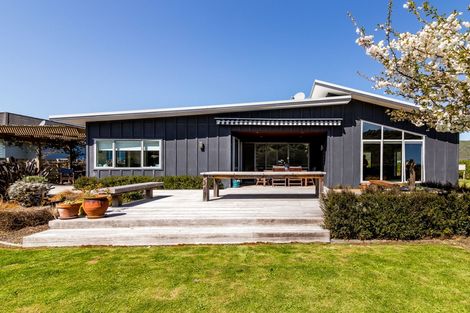 Photo of property in 31 Pukeko Way, Kinloch, Taupo, 3377