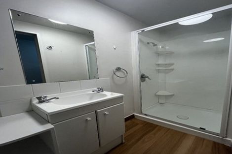 Photo of property in 31 Seaview Road, Paremata, Porirua, 5024