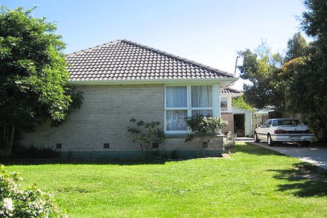 Photo of property in 140 Northcote Road, Northcote, Christchurch, 8052