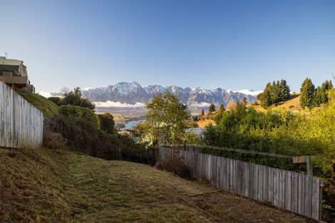 Photo of property in 9b Dart Place, Fernhill, Queenstown, 9300