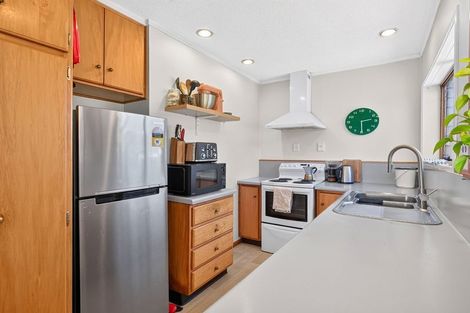 Photo of property in 2/7 Pomelo Road, Te Atatu South, Auckland, 0610