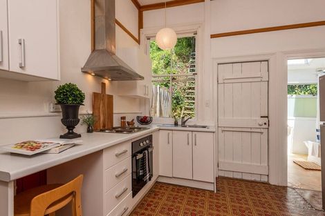 Photo of property in 5 Mcintyre Avenue, Mount Victoria, Wellington, 6011