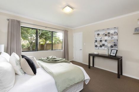 Photo of property in 19 John Lister Close, Golflands, Auckland, 2013