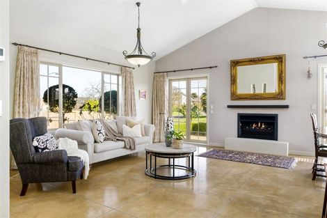 Photo of property in 69 Wiltshire Drive, Huntington, Hamilton, 3210