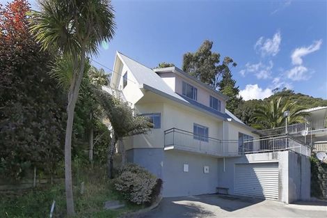 Photo of property in 12a Broadway, Picton, 7220