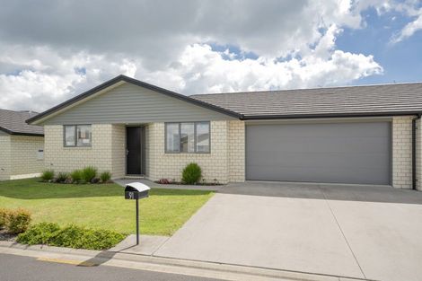 Photo of property in Waterview Estate, 91/4 Greystone Place, Omokoroa, 3114