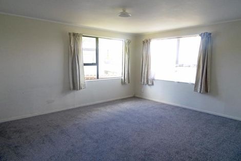 Photo of property in 1/14 Penion Drive, Flat Bush, Auckland, 2023