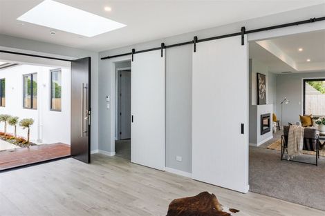 Photo of property in 92 Jickell Street, Hokowhitu, Palmerston North, 4410