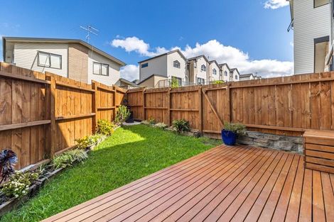 Photo of property in St Claire Village, 30/172 Mcleod Road, Te Atatu South, Auckland, 0610