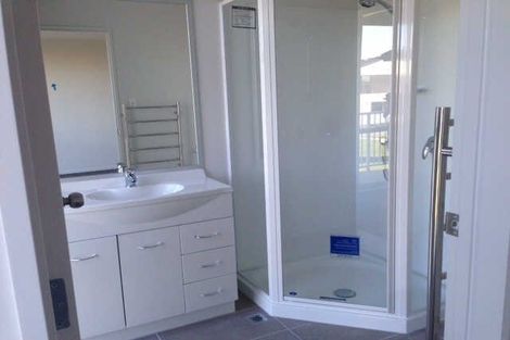 Photo of property in 53 Phar Lap Crescent, Takanini, 2112