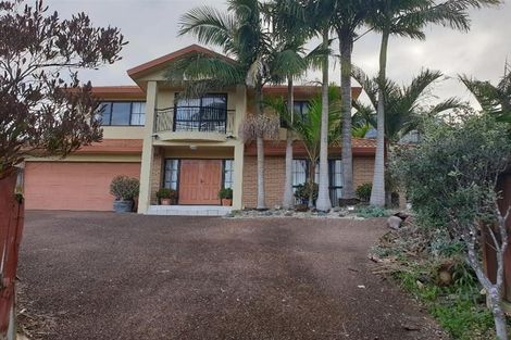 Photo of property in 14 San Domingo Rise, Henderson, Auckland, 0612