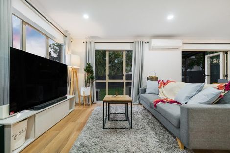 Photo of property in 331a Hillsborough Road, Hillsborough, Auckland, 1042