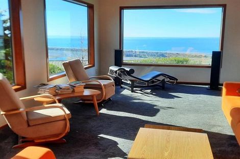 Photo of property in 121 Moncks Spur Road, Redcliffs, Christchurch, 8081