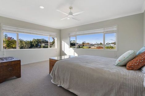 Photo of property in 32 Noble Johnston Drive, Katikati, 3129