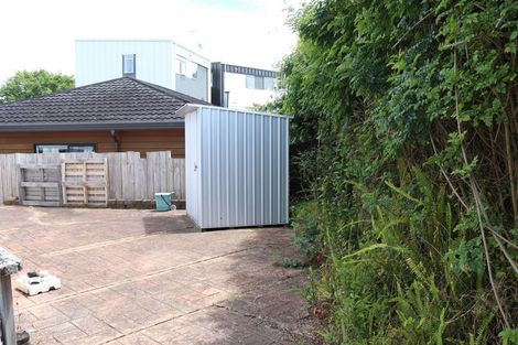 Photo of property in 1/44 College Road, Northcote, Auckland, 0627