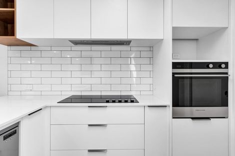 Photo of property in 26 Sycamore Grove, Lower Vogeltown, New Plymouth, 4310