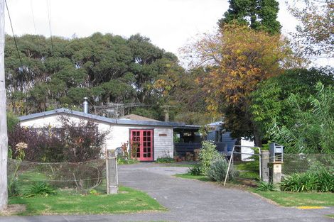 Photo of property in 10 Puriri Road, Waikanae, 5036