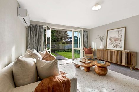 Photo of property in 2/43 Whitmore Street, Edgeware, Christchurch, 8013