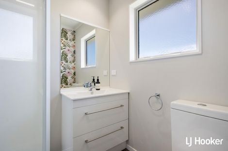 Photo of property in 4 Sandy Place, Waihi Beach, 3611