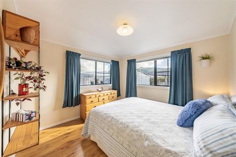 Photo of property in 21 Marlborough Street, Silverstream, Upper Hutt, 5019