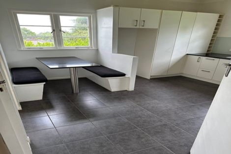 Photo of property in 11 Otahuri Crescent, Greenlane, Auckland, 1051