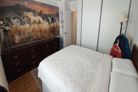 Photo of property in 4 Fernbrook Close, Burswood, Auckland, 2013