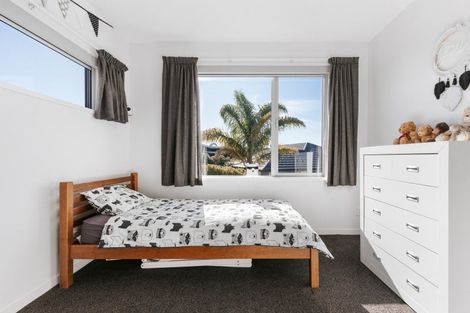 Photo of property in 64 Utopia Park Heights, Welcome Bay, Tauranga, 3112