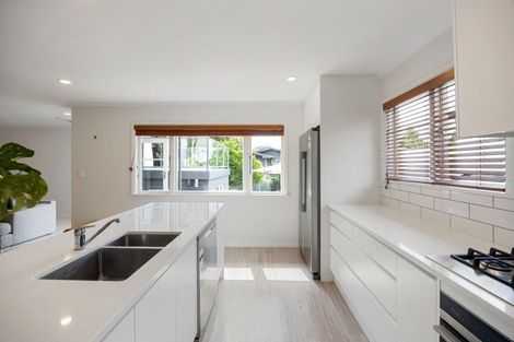 Photo of property in 11 Westney Place, Forest Lake, Hamilton, 3200