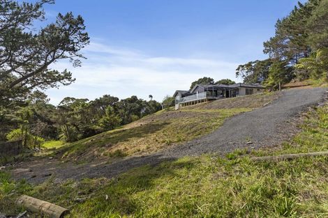 Photo of property in 52 Scott Road, Stanmore Bay, Whangaparaoa, 0932