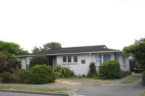 Photo of property in 4 Medina Crescent, Parklands, Christchurch, 8083