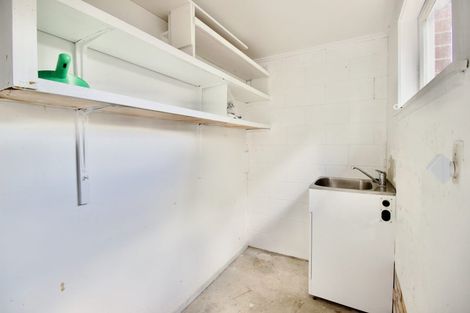 Photo of property in 3b Lake Pupuke Drive, Takapuna, Auckland, 0622