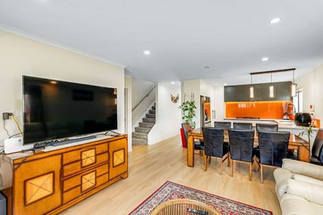 Photo of property in 22 Te Aramanu Crescent, Papakura, 2110