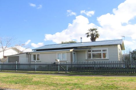 Photo of property in 1003 Frances Street, Akina, Hastings, 4122