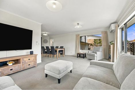 Photo of property in 1/86 Tamatea Road, Taupo, 3330