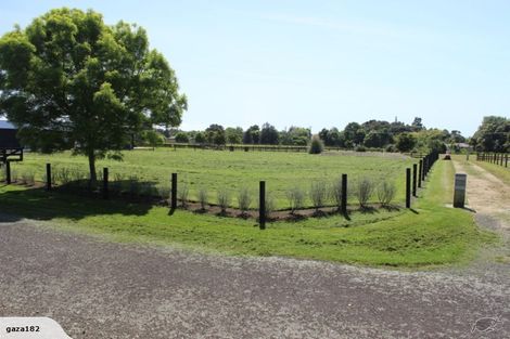 Photo of property in 18 Ivy Lane, Ohau, Levin, 5570