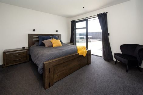 Photo of property in 72 Tiritiri Moana Drive, Pegasus, 7612