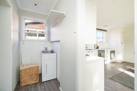 Photo of property in 27 Durham Street, Winton, 9720