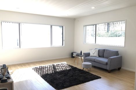 Photo of property in 139 Tiriwa Drive, Massey, Auckland, 0614