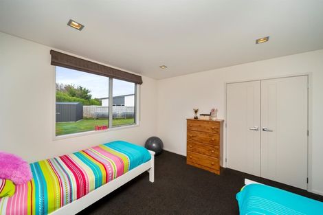 Photo of property in 7 Reremoana Close, Hawera, 4610