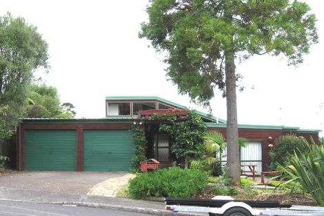 Photo of property in 66 Rosecamp Road, Beach Haven, Auckland, 0626