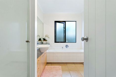 Photo of property in 24 Cinnabar Place, Westgate, Auckland, 0614