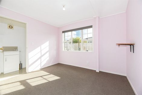 Photo of property in 2 Walters Road, Mount Wellington, Auckland, 1062