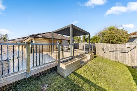 Photo of property in 2 Anna Lane, Glen Eden, Auckland, 0602