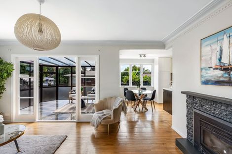 Photo of property in 35 Tampin Road, Hillpark, Auckland, 2102