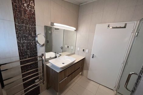 Photo of property in 19 Pyatt Crescent, Saint Johns, Auckland, 1072