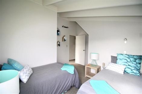 Photo of property in 11 Kon Tiki Road, Whiritoa, Whangamata, 3691