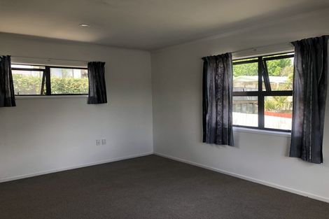 Photo of property in 73 Tramway Road, Beach Haven, Auckland, 0626